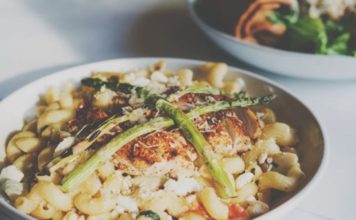 Eat local: Brentwood Place restaurant details! Brick's Cafe